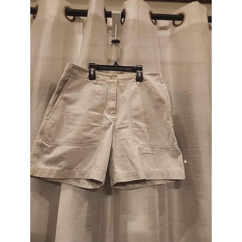 Jones New York Women's 4 Khaki Chino Shorts With Large Front Pockets 5" Inseam‎